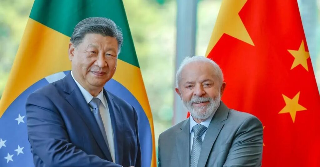 China assegura apoio ao Brasil durante encontro entre Xi Jinping e Lula