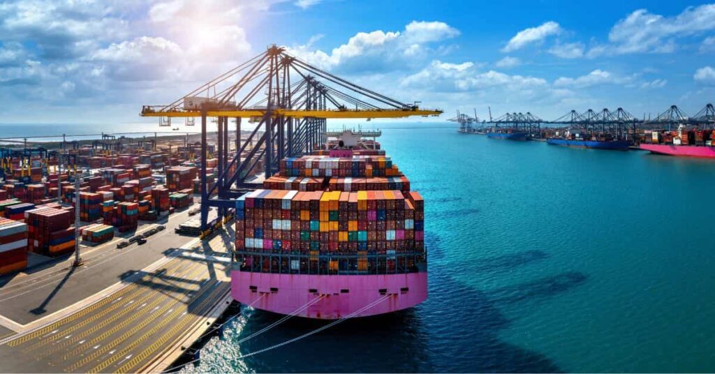 Terminal portuário, representando exportações do Brasil ao Canadá em 2025