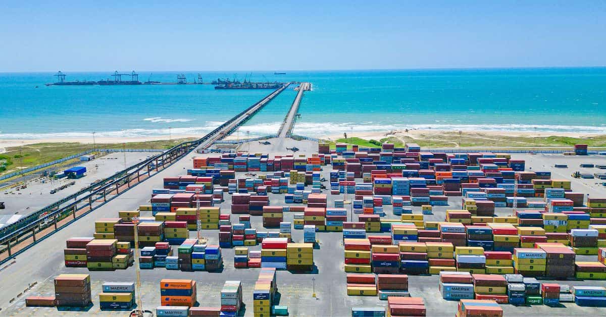 exportações do Nordeste em terminal portuário do Porto do Pecém.