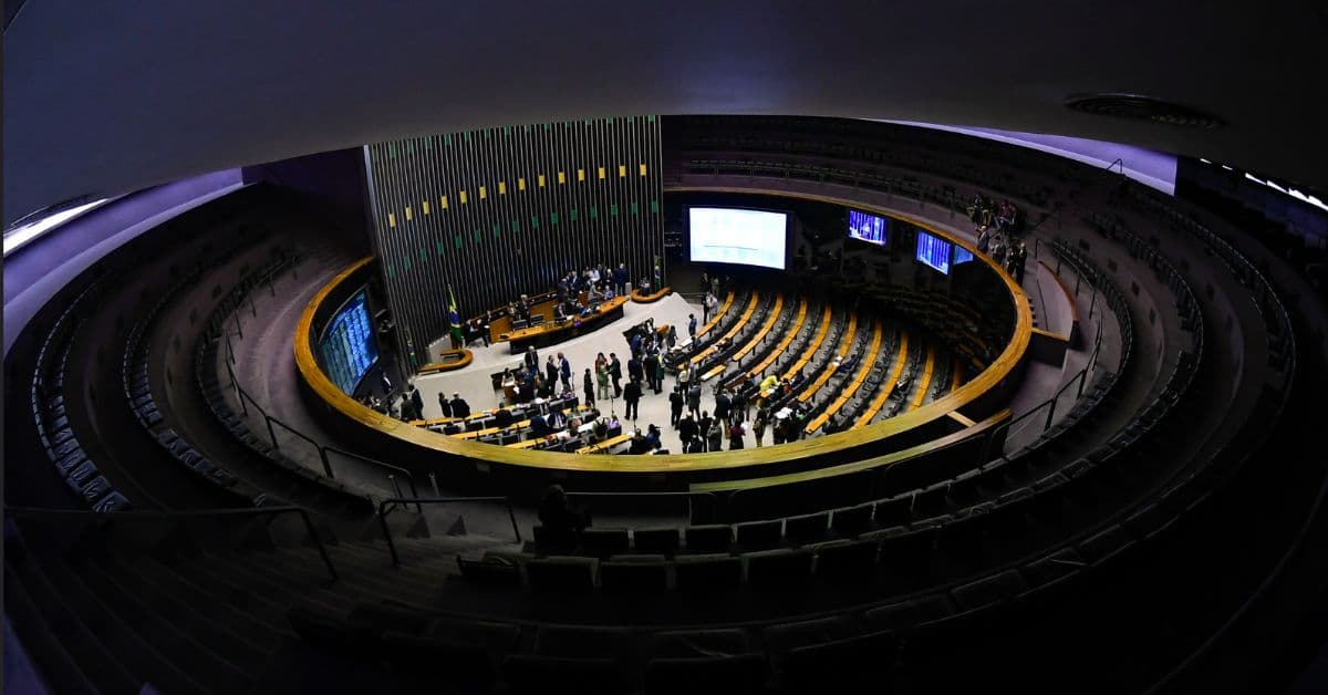 ncentivos fiscais a data centers e expansão da infraestrutura digital no Brasil