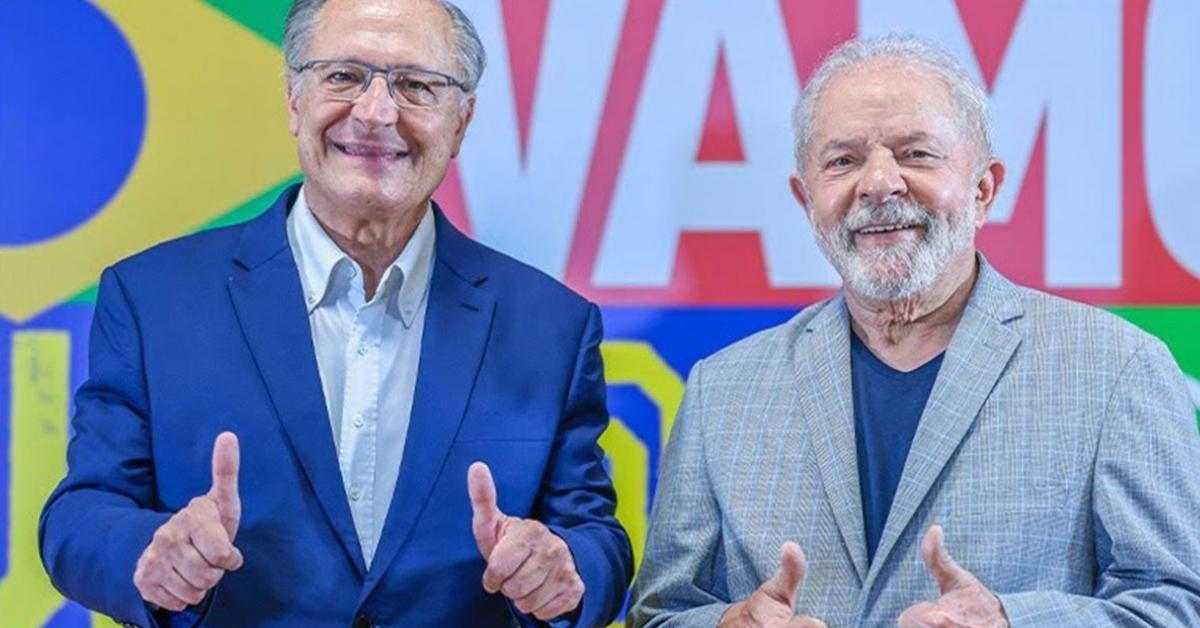Lula pode trocar vice em cenário político com presidente e vice em evento institucional