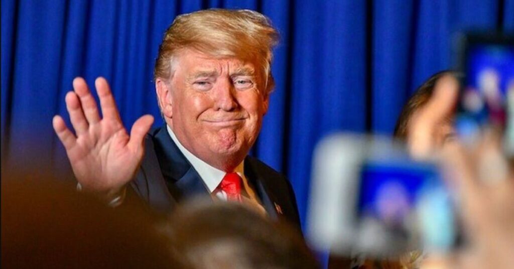 Donald Trump comenta tarifas de Trump em meio a tensão com UE e Índia