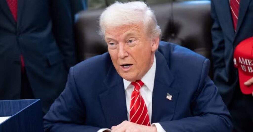 Governo Trump admite erro após postar vídeo racista sobre o casal Obama