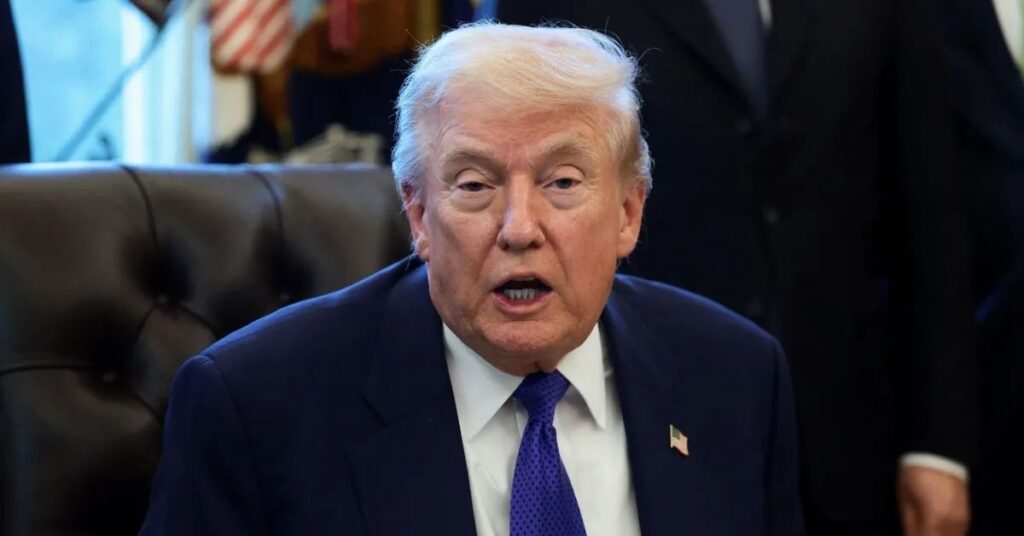 Trump diz que não errou ao falar com jornalistas após governo admitir falha em vídeo