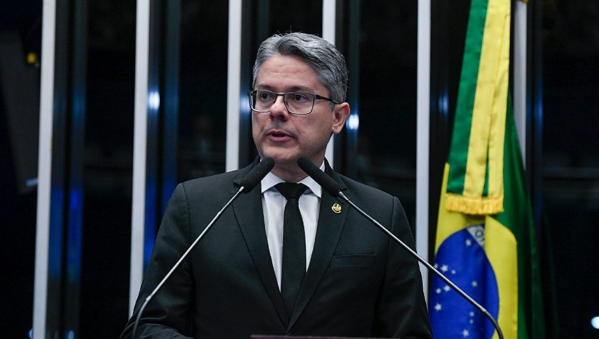 Senador Alessandro Vieira fala no plenário do Senado sobre CPI do Banco Master