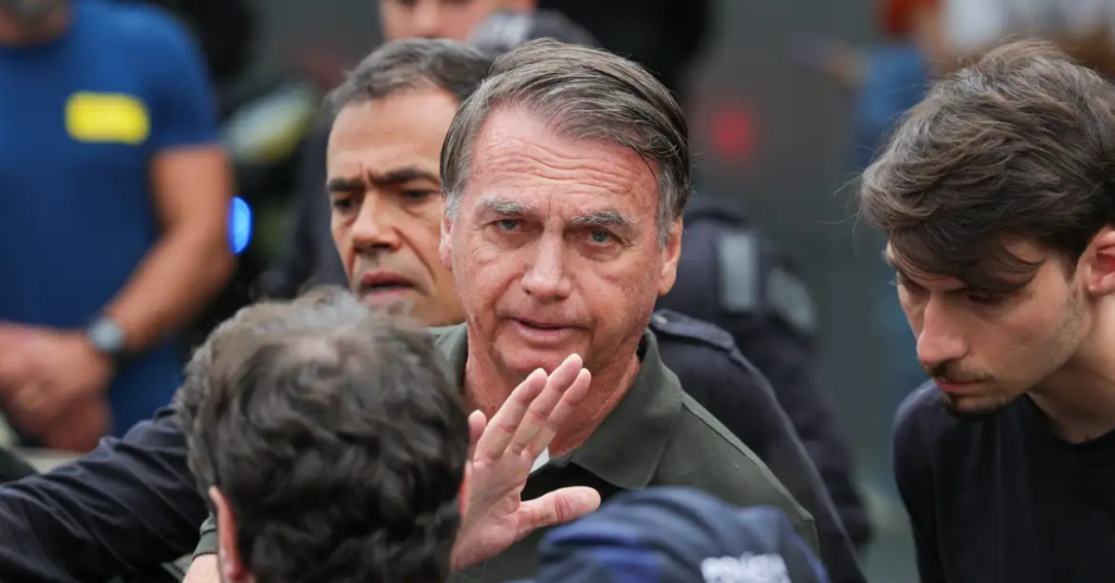 Bolsonaro deixa hospital DF Star em Brasília após melhora clínica - Foto: Fabio Rodrigues-Pozzebom/ Agência Brasil