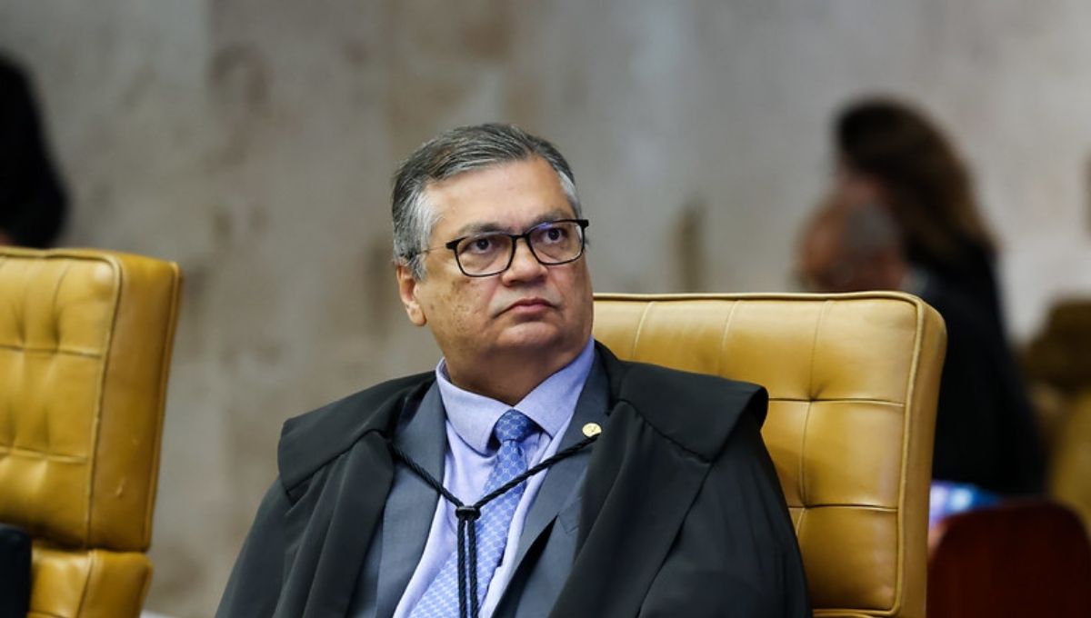 Flávio Dino no STF durante julgamento sobre aposentadoria compulsória de magistrados