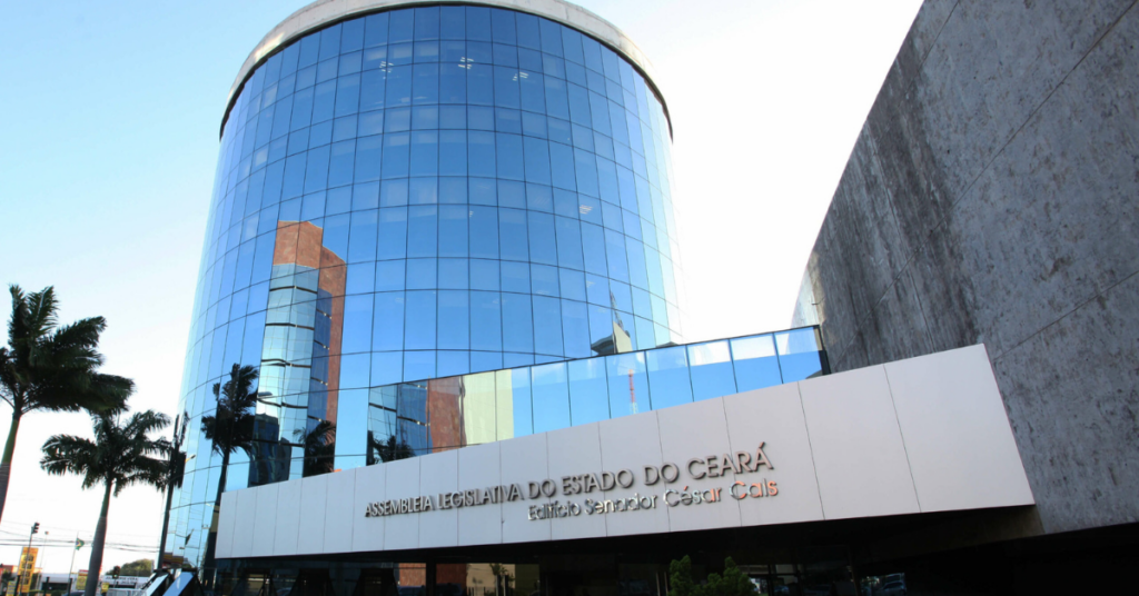 Fachada da Assembleia Legislativa do Ceará onde ocorrerá o concurso Alece 2026 - Foto: Reprodução/Alece
