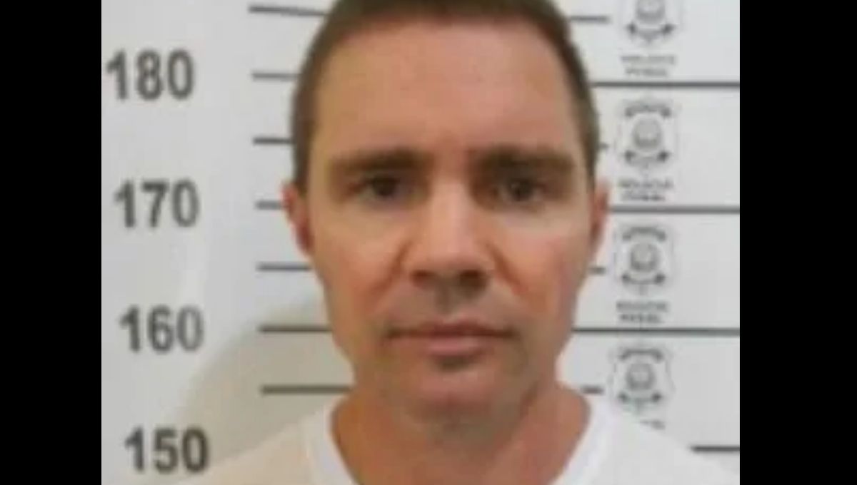 Daniel Vorcaro em foto de identificação após prisão na Operação Compliance Zero