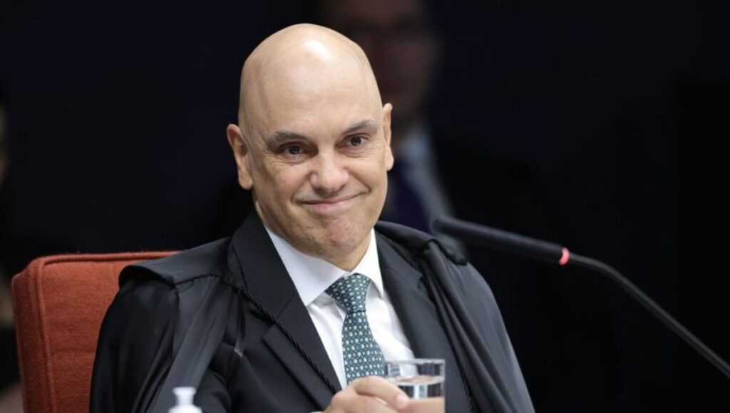 Alexandre de Moraes durante sessão do STF ao negar mensagens atribuídas a Daniel Vorcaro