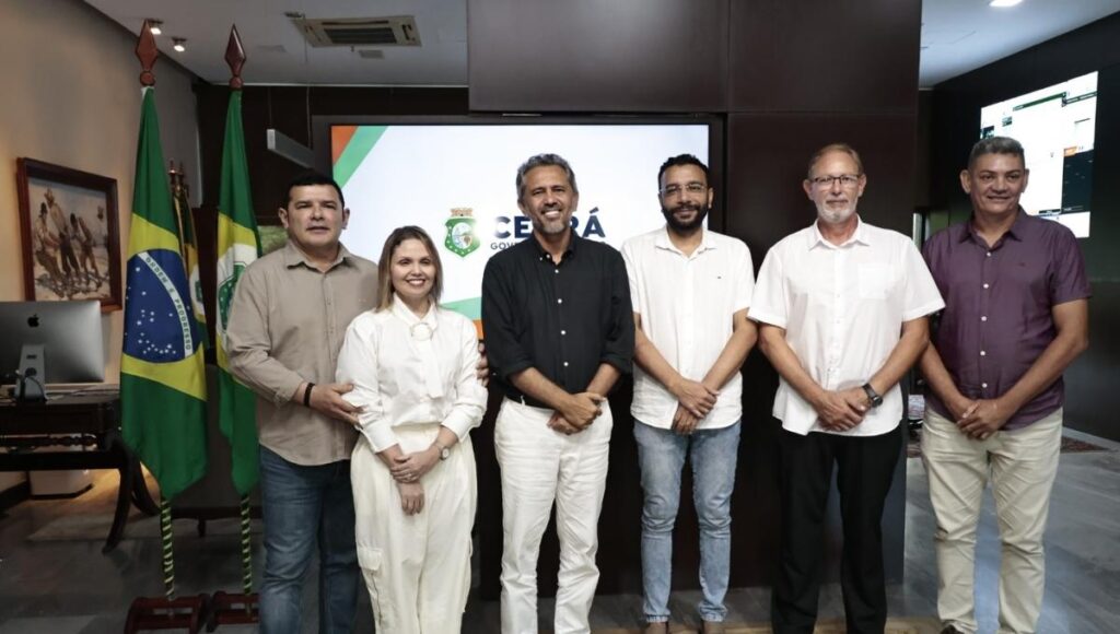 MRS Calçados em Catunda com trabalhadores na produção de calçados no Ceará