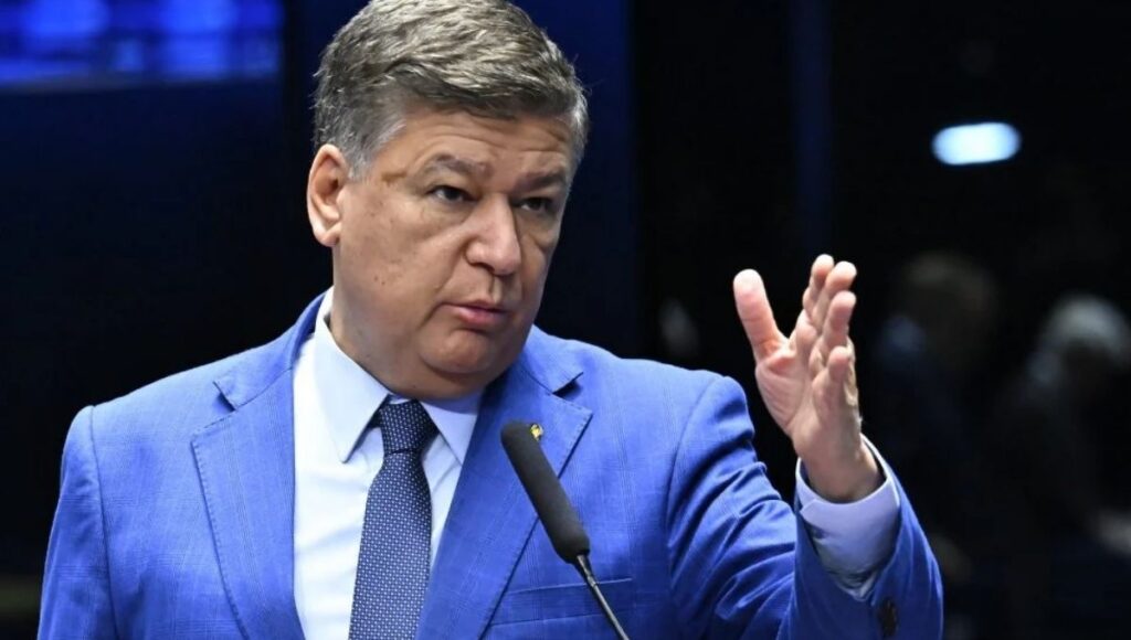 Senador Carlos Viana fala no Senado após decisão de Flávio Dino sobre sigilo de Lulinha