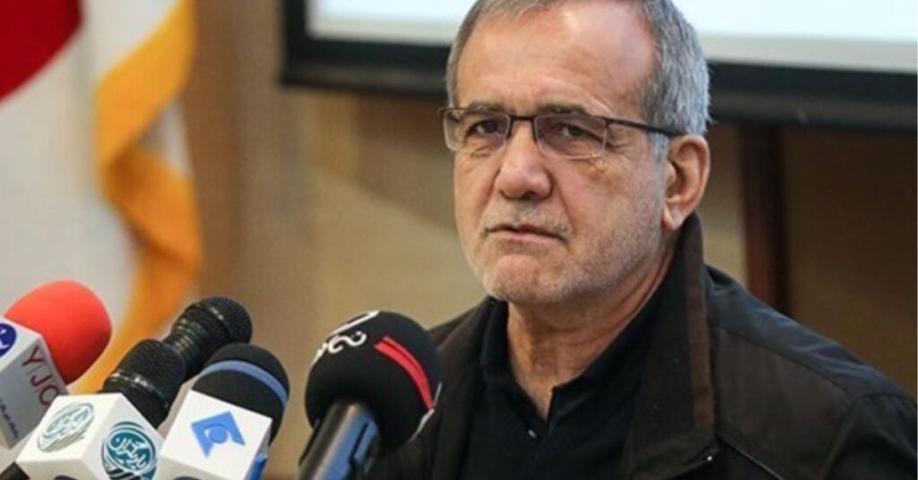 Presidente do Irã durante discurso após morte de Ali Khamenei