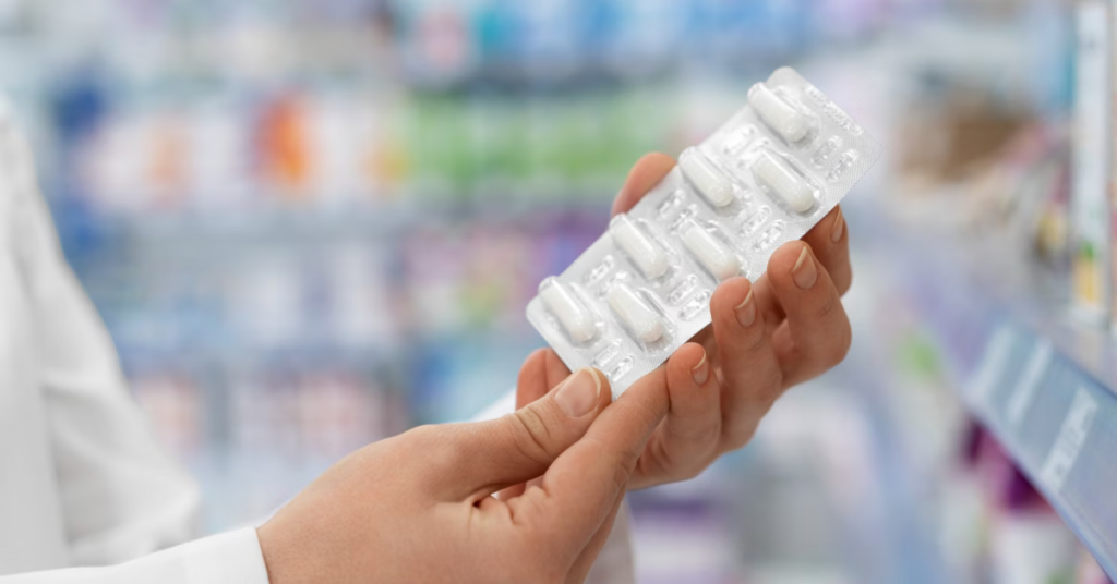 reajuste de medicamentos em 2026 com aumento de preços em farmácia no Brasil - Foto: Freepik