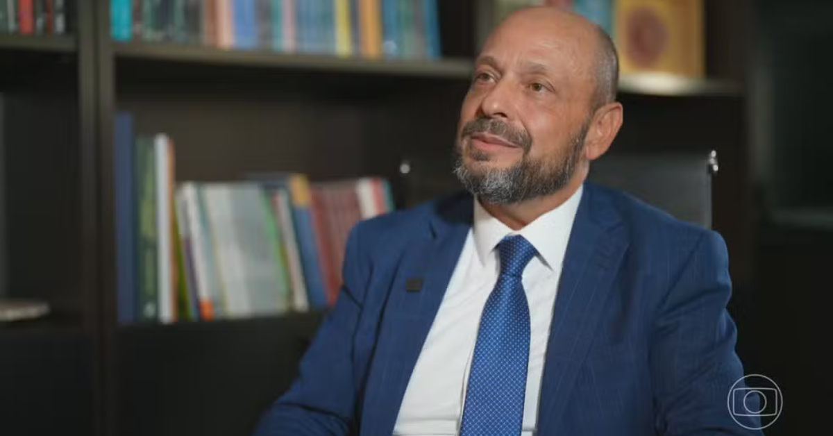 Presidente Lula demite Gilberto Waller do INSS após crise e fila de benefícios - Foto: Jornal Nacional/ Reprodução