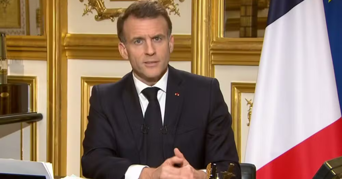 Emmanuel Macron em pronunciamento oficial comenta guerra e impacto na economia - Foto: Reprodução/Redes Sociais