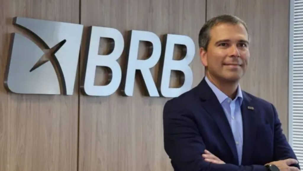 Paulo Henrique Costa, ex-presidente do BRB, investigado em caso de corrupção com imóveis ligados ao Banco Master