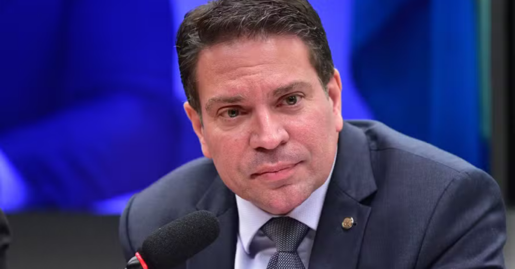 Alexandre Ramagem durante interrogatório no STF antes de ser preso nos EUA - Foto: Zeca Ribeiro/Câmara dos Deputados