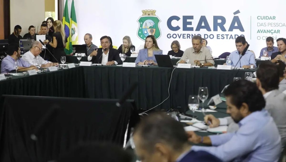 Reunião do Governo do Ceará com secretários antes da saída para eleições de 2026