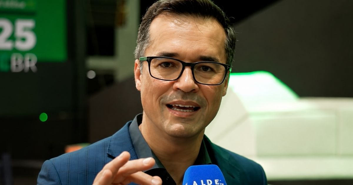 Deltan Dallagnol durante entrevista após decisões do STF que derrubaram medidas do TRE-PR sobre publicações relacionadas à sua inelegibilidade.