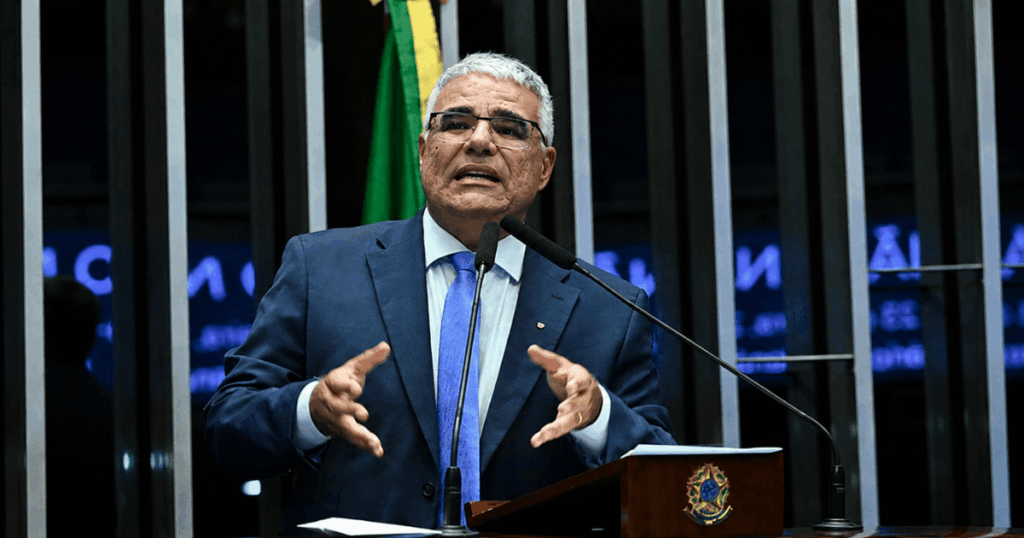 Senador Eduardo Girão discursa no plenário do Senado e elogia atuação do ministro André Mendonça nas investigações do caso Banco Master.