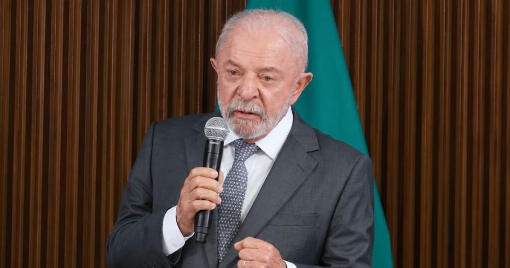 Presidente Luiz Inácio Lula da Silva durante discurso oficial, em meio ao debate sobre a indicação para vaga aberta no Supremo Tribunal Federal.
