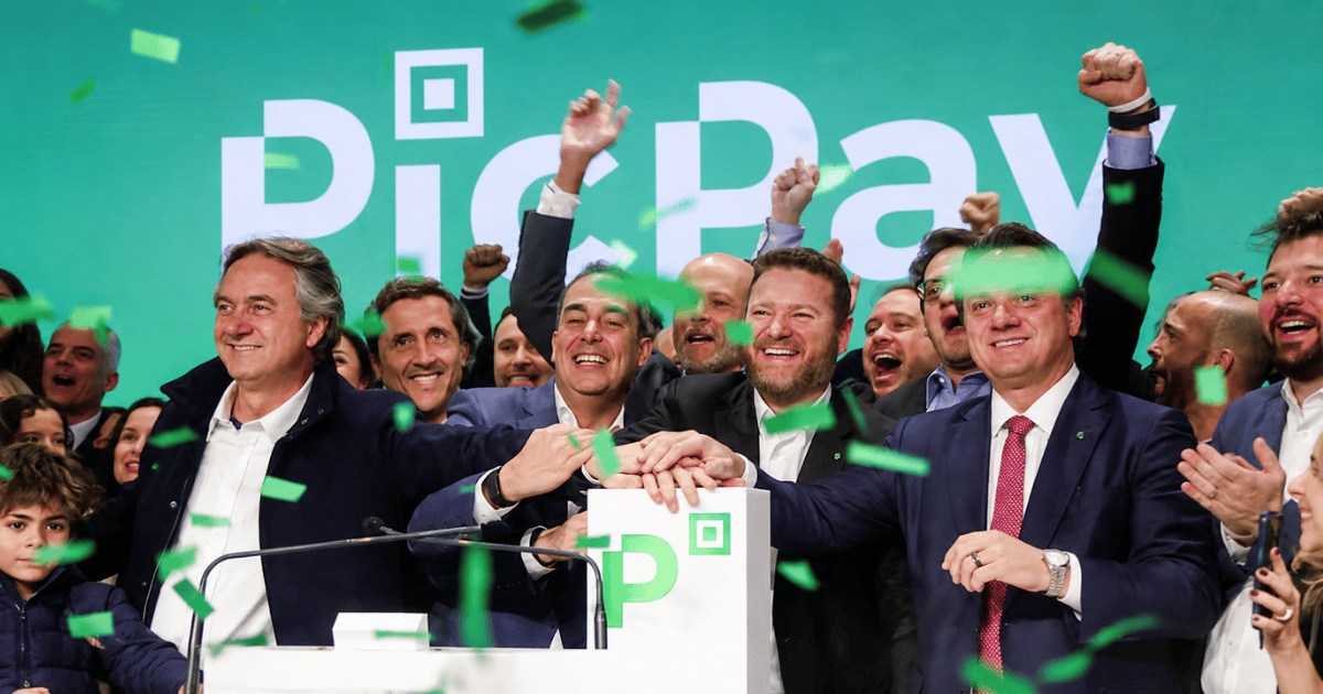 Evento institucional do PicPay reúne executivos e convidados durante lançamento da empresa, que está entre os alvos da Operação Juros Zero sobre supostas irregularidades em consignados de servidores do Distrito Federal.