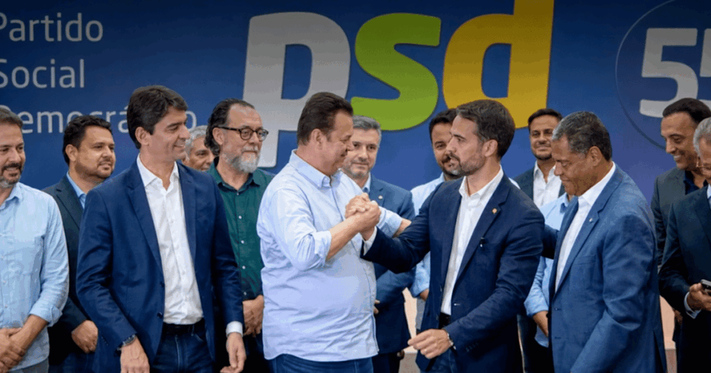 Dirigentes do PSD durante evento partidário. PSDB e PSD contrataram a CNM Aviação, empresa cuja proprietária foi denunciada pelo MPF em investigação sobre organização criminosa.