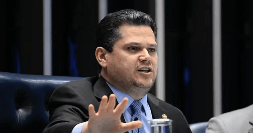 Davi Alcolumbre anuncia cancelamento da sessão do Congresso Nacional por falta de acordo entre as lideranças.