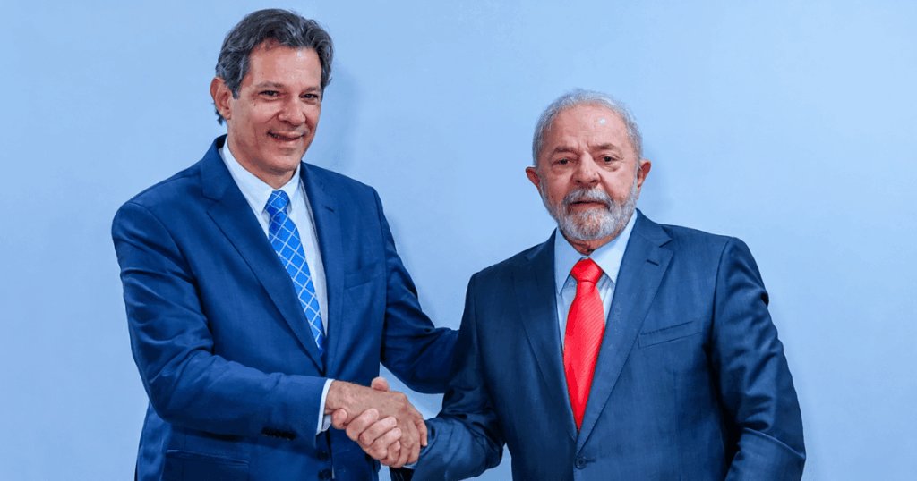 Luiz Inácio Lula da Silva e Fernando Haddad durante agenda política da campanha voltada ao interior de São Paulo.