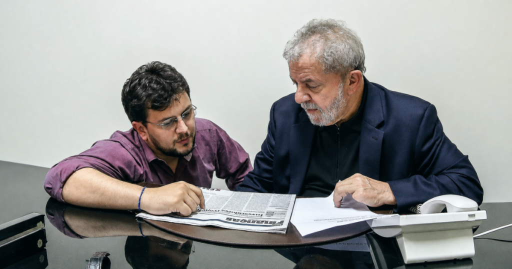 Marco Aurélio Santana, o Marcola, ao lado do presidente Luiz Inácio Lula da Silva em compromisso oficial no Palácio do Planalto.